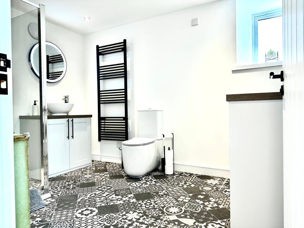 Central, Stylish - 2 Bed Property, The Stable @ Warrenfield, Free Wifi & Parking Orkney Exterior photo